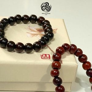 Vòng tay bình an gỗ Trắc 8 ly